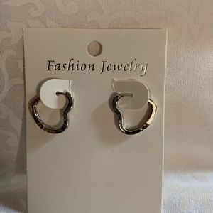 Silver zircon heart hoop earrings